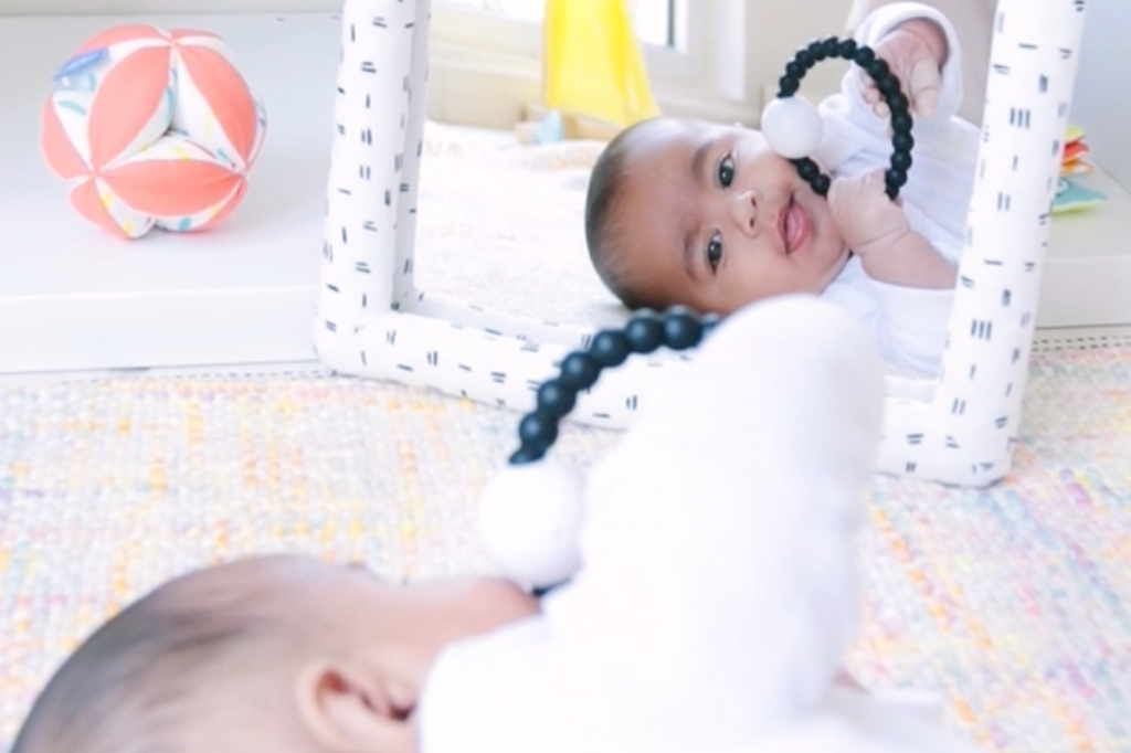How to Use Mirrors to Support Your Baby's Development
