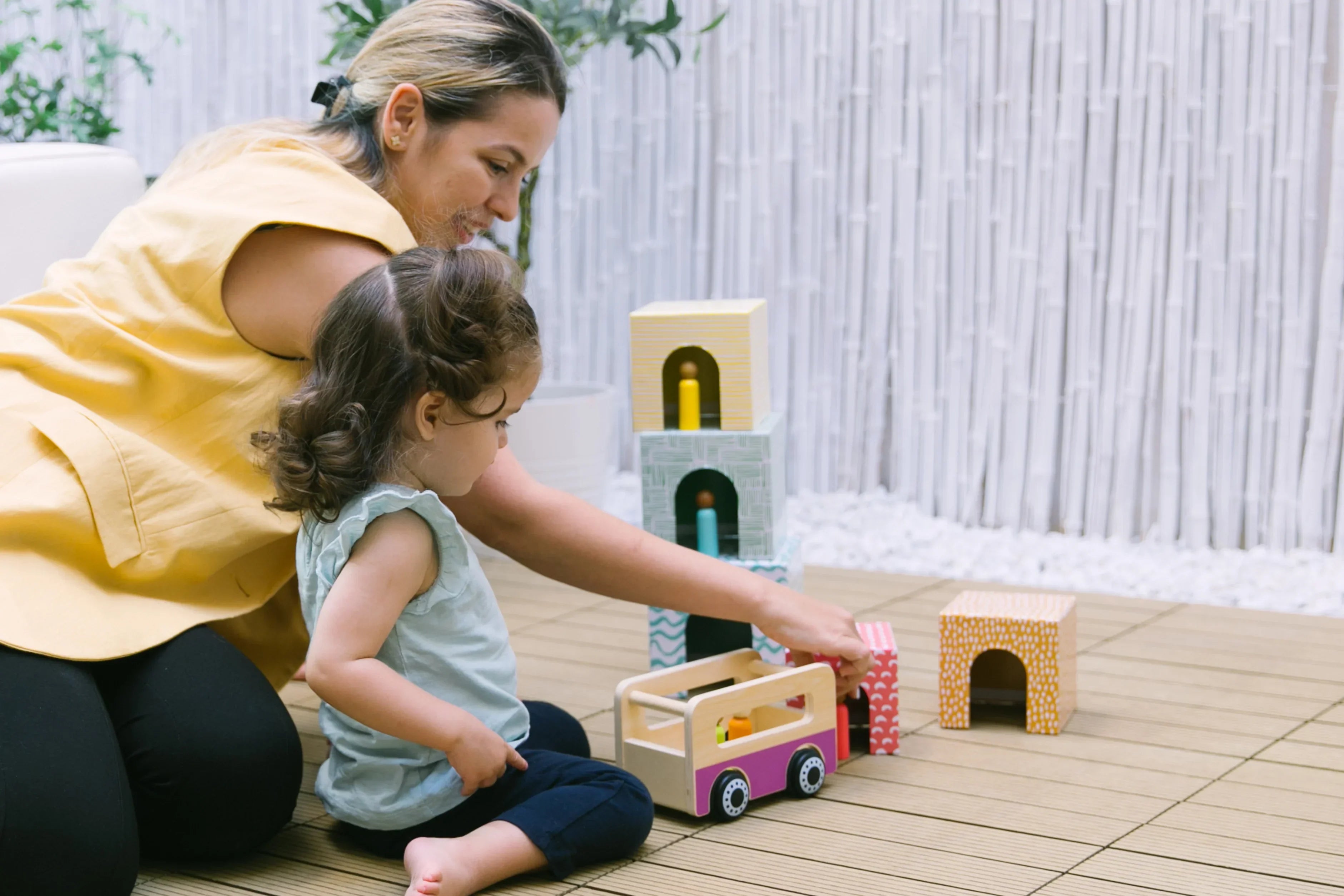 How to Encourage Imaginative Play in Newborn: Expert Tips Unveiled