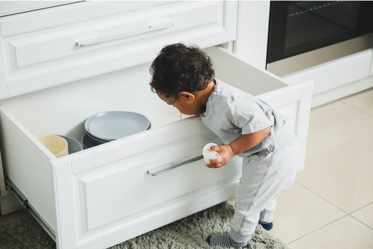 Week 33: Why your baby loves knocking down cups – MonkiBox