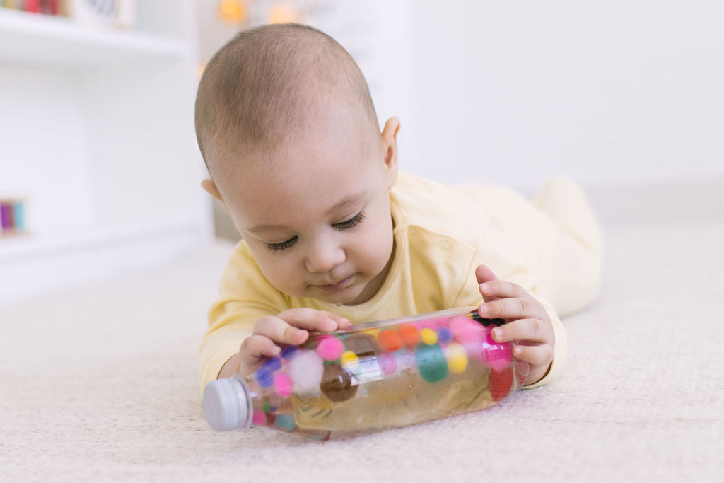 Week 27: Our favorite sensory bottles (and how they help your baby)